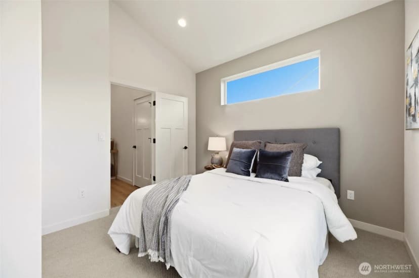 Property photo for 2018 Oakes Avenue #c, Everett photo 7