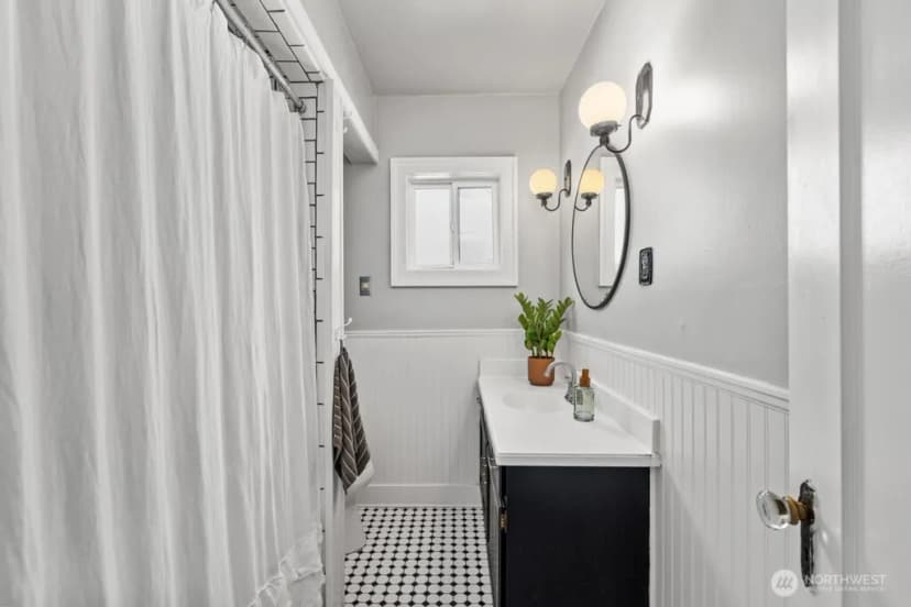 Property photo for 5818 S Sheridan Avenue, Tacoma photo 12