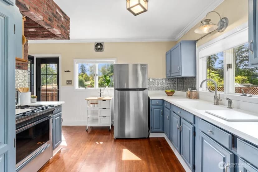 Property photo for 5818 S Sheridan Avenue, Tacoma photo 6