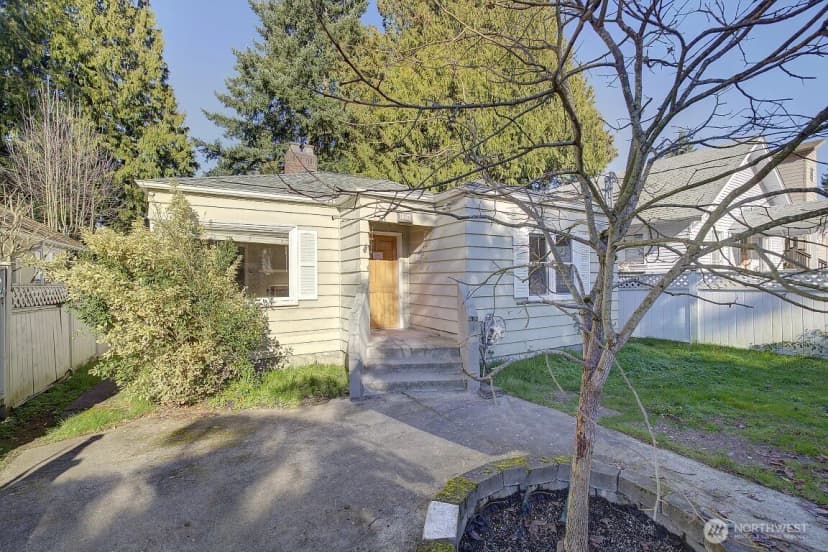 Property photo for 1210 Ne 95th Street, Seattle