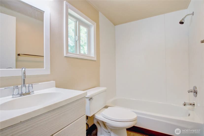 Property photo for 700 N Reed Street #6, Sedro Woolley photo 14