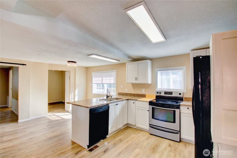 Property photo for 700 N Reed Street #6, Sedro Woolley photo 9
