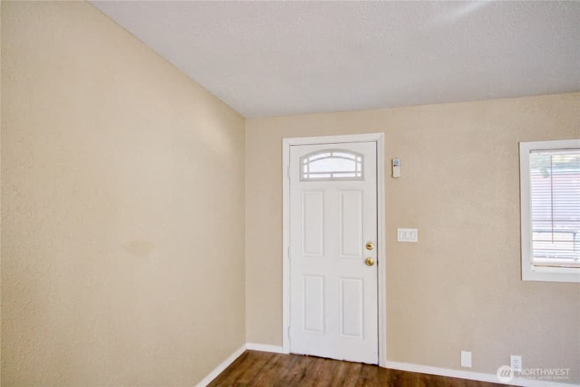 Property photo for 700 N Reed Street #6, Sedro Woolley photo 4
