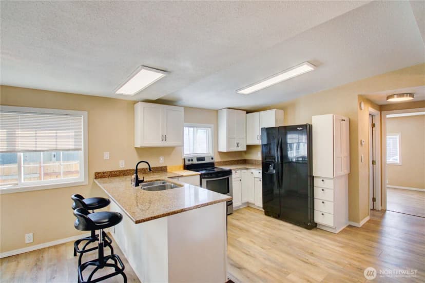 Property photo for 700 N Reed Street #6, Sedro Woolley photo 8