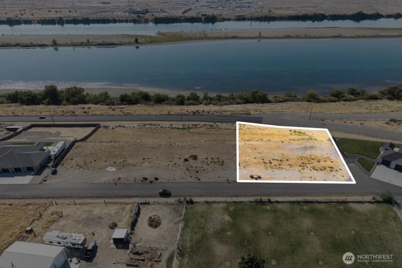 Property photo for 197 Columbia Bluff Lane #lot 2, Pasco photo 8