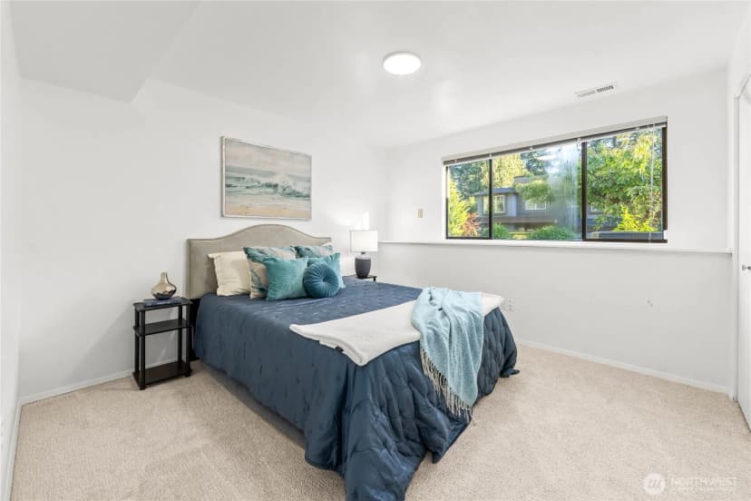 Property photo for 18001 Ne 10th Street, Bellevue photo 25