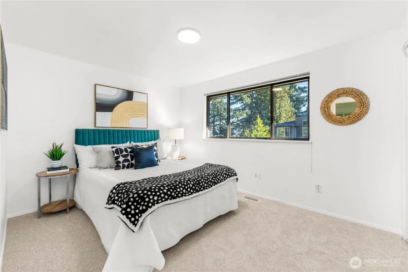 Property photo for 18001 Ne 10th Street, Bellevue photo 18