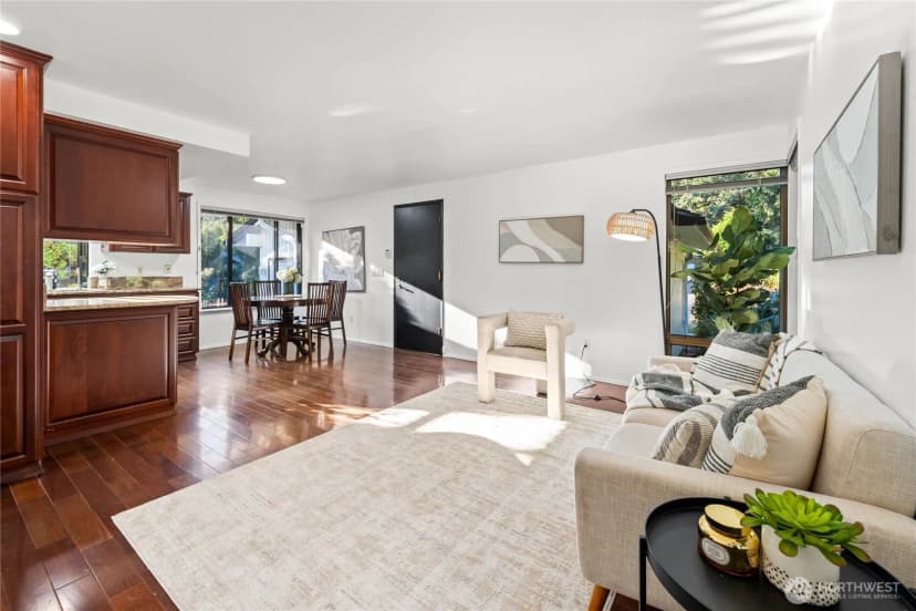Property photo for 18001 Ne 10th Street, Bellevue photo 12