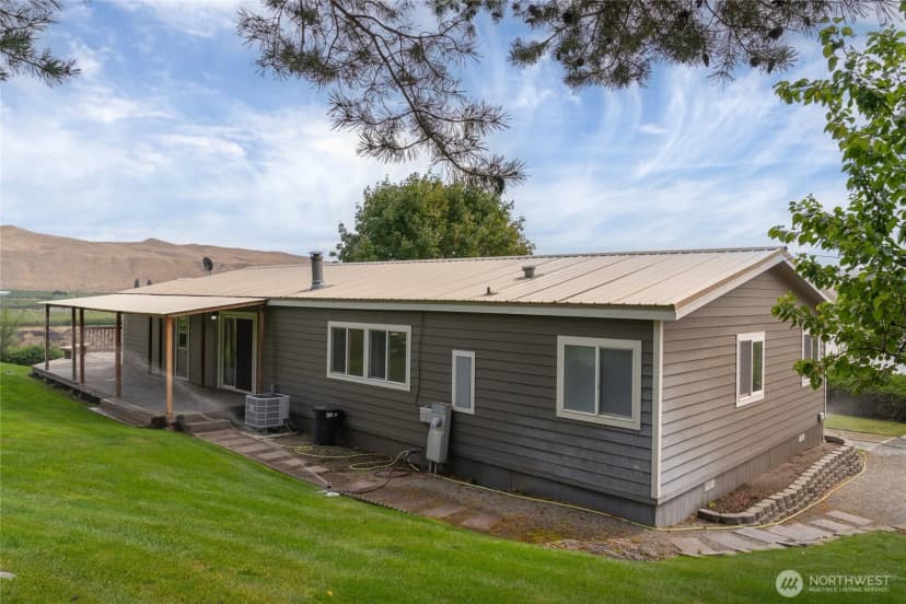 Property photo for 384 Sr 173, Brewster photo 16