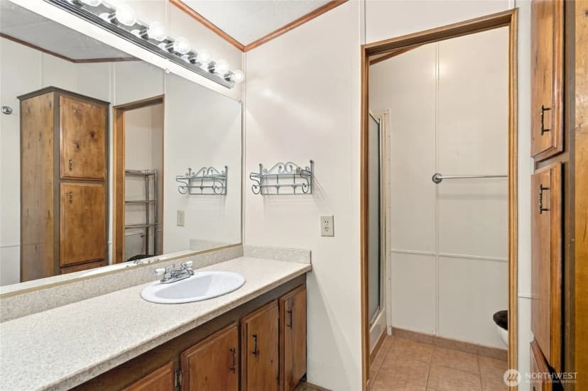 Property photo for 384 Sr 173, Brewster photo 33