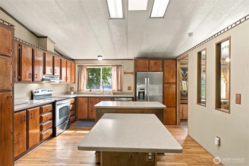 Property photo for 384 Sr 173, Brewster photo 10