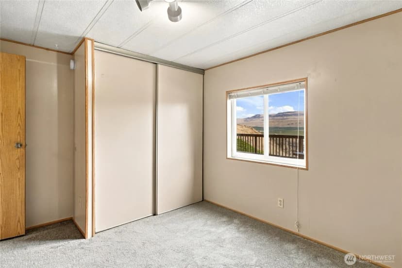 Property photo for 384 Sr 173, Brewster photo 24