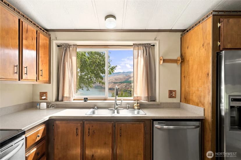 Property photo for 384 Sr 173, Brewster photo 12