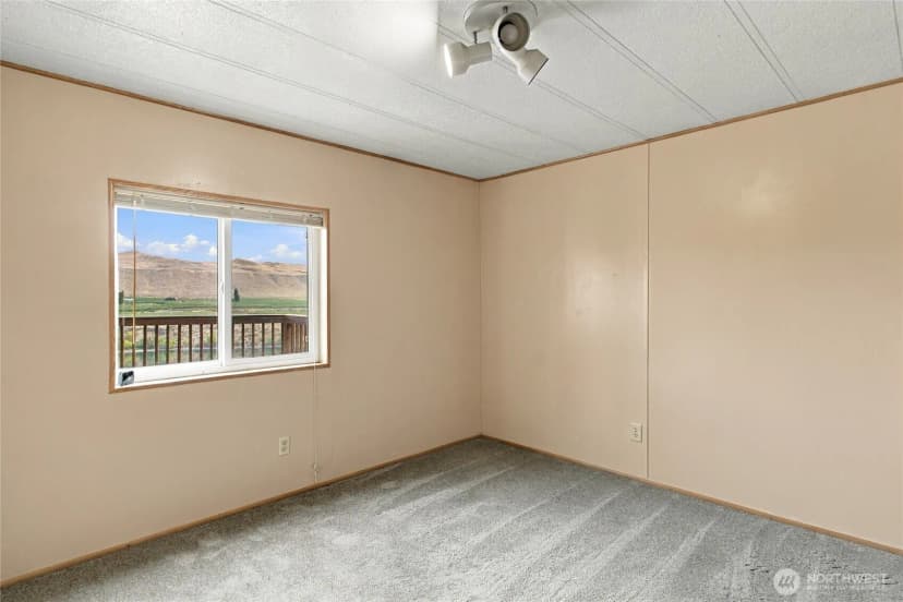 Property photo for 384 Sr 173, Brewster photo 25