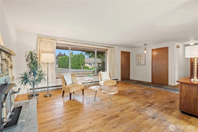 Property photo for 1702 4th Street Ne, Auburn photo 4