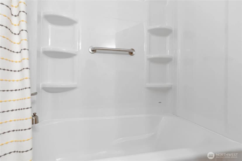 Property photo for 1702 4th Street Ne, Auburn photo 16