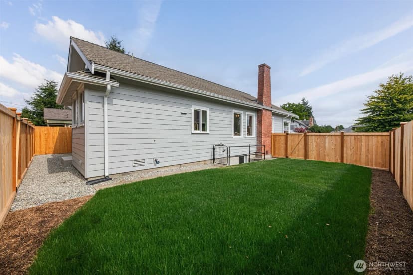 Property photo for 2018 Oakes Avenue, Everett photo 24
