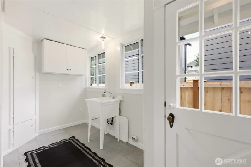 Property photo for 2018 Oakes Avenue, Everett photo 11