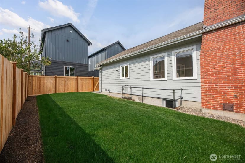 Property photo for 2018 Oakes Avenue, Everett photo 26