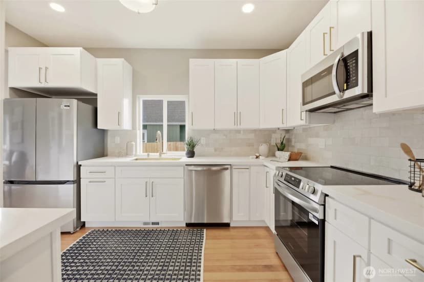 Property photo for 2018 Oakes Avenue, Everett photo 9
