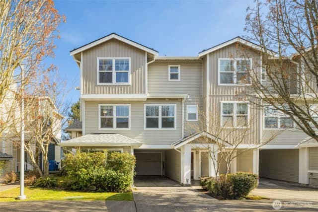 Property photo for 6895 Holly Park Drive S, Seattle