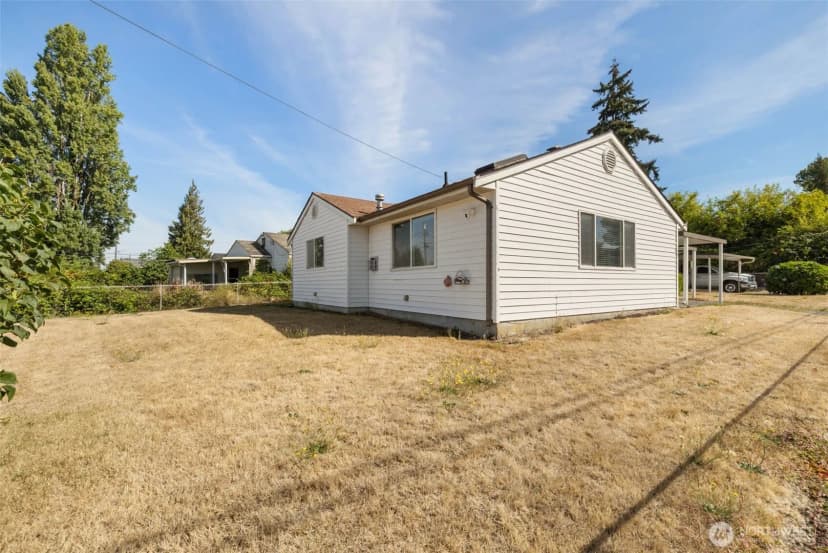 Property photo for 1819 S 17th St, Tacoma photo 23