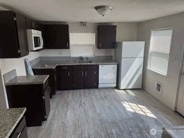 Property photo for 150 15th Avenue, Longview photo 2