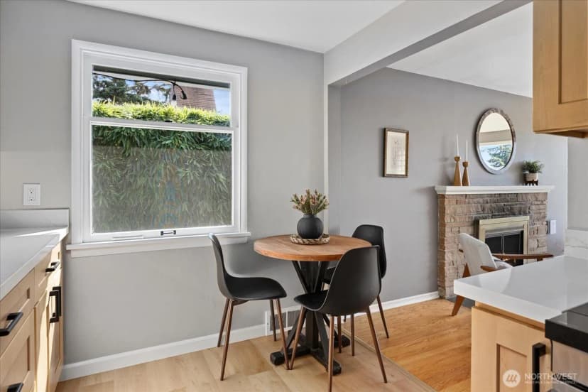 Property photo for 8438 41st Avenue Sw, Seattle photo 11