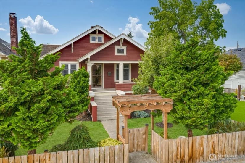 Property photo for 2020 Lombard Avenue, Everett