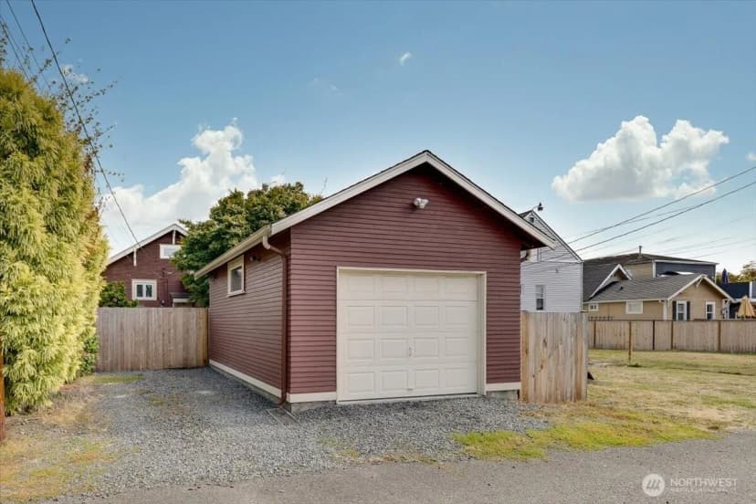 Property photo for 2020 Lombard Avenue, Everett photo 16