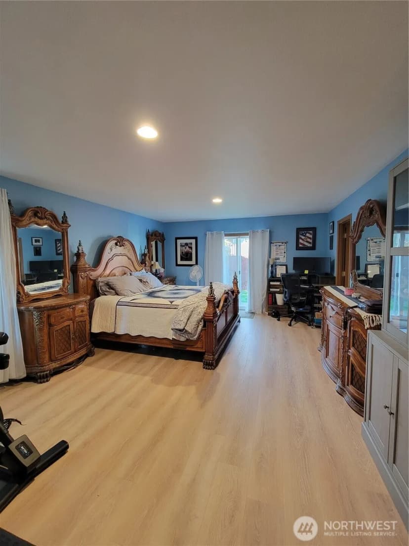Property photo for 2425 177th Street Ct E, Tacoma photo 6