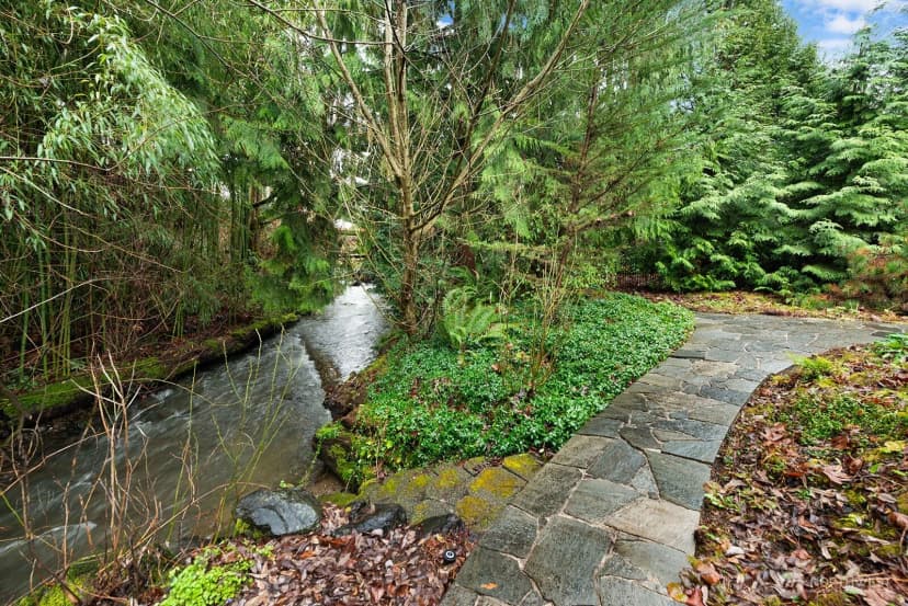 Property photo for 16 Cascade Key, Bellevue photo 35