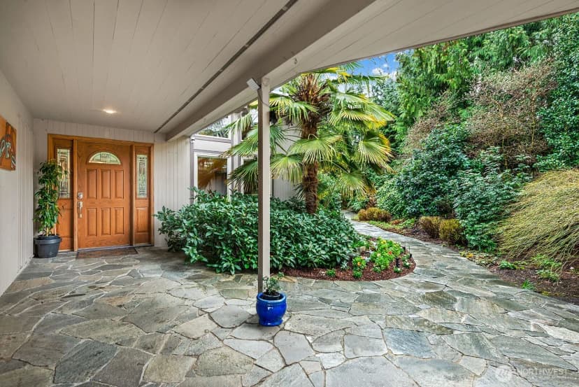 Property photo for 16 Cascade Key, Bellevue photo 3