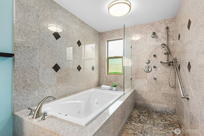 Property photo for 16 Cascade Key, Bellevue photo 21