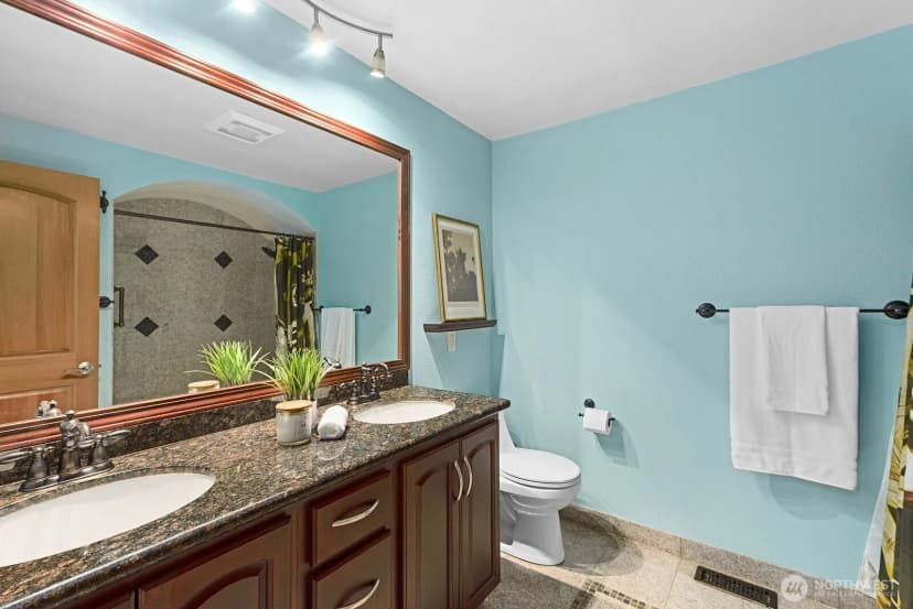 Property photo for 16 Cascade Key, Bellevue photo 24