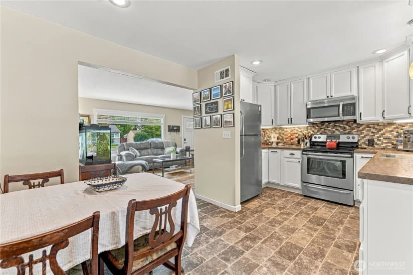 Property photo for 1235 Columbine Street, Wenatchee photo 11
