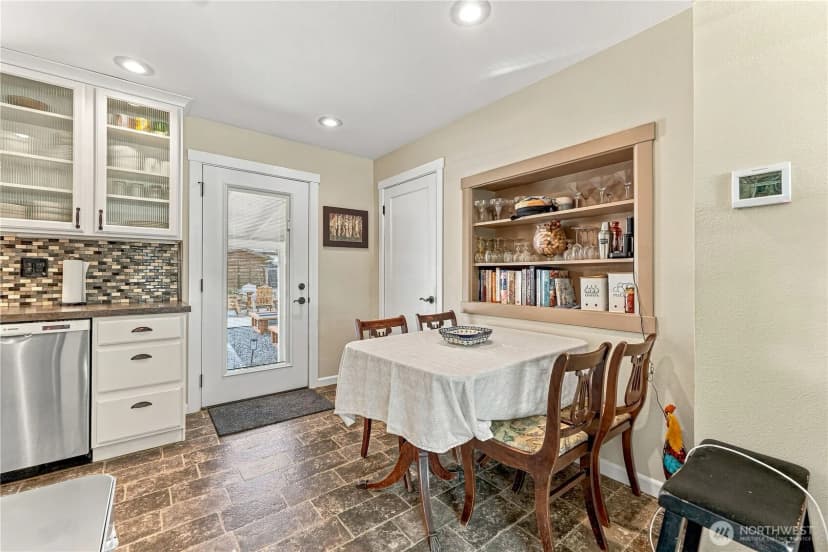 Property photo for 1235 Columbine Street, Wenatchee photo 10