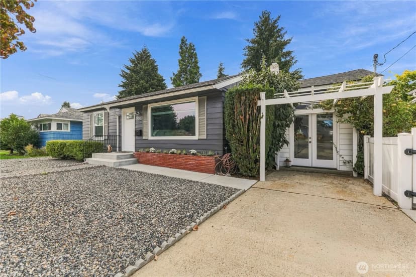 Property photo for 1235 Columbine Street, Wenatchee photo 3