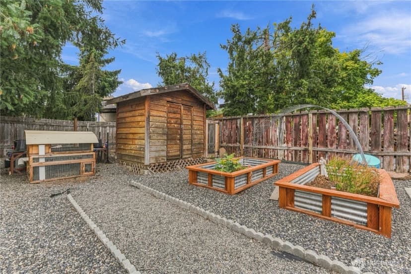 Property photo for 1235 Columbine Street, Wenatchee photo 31