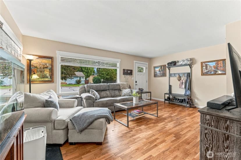 Property photo for 1235 Columbine Street, Wenatchee photo 8