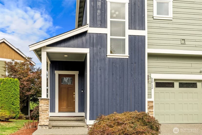 Property photo for 2012 Ne 37th Place, Renton photo 3