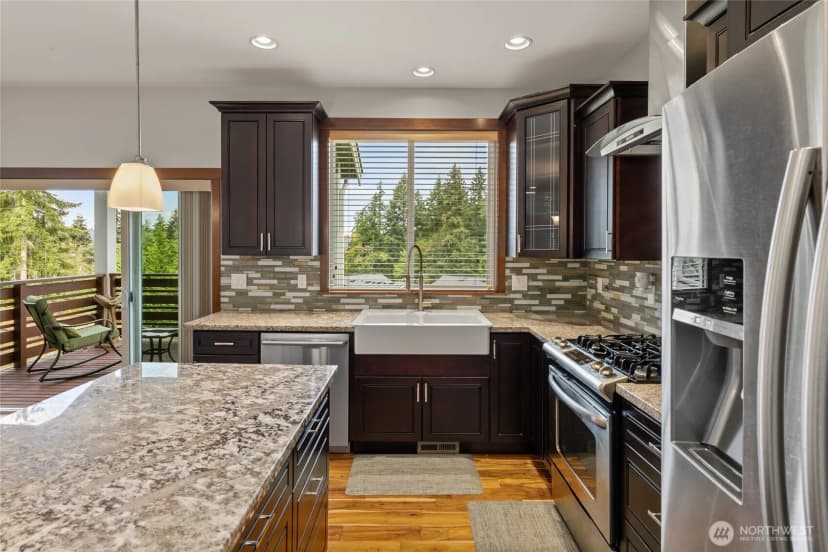 Property photo for 2012 Ne 37th Place, Renton photo 12