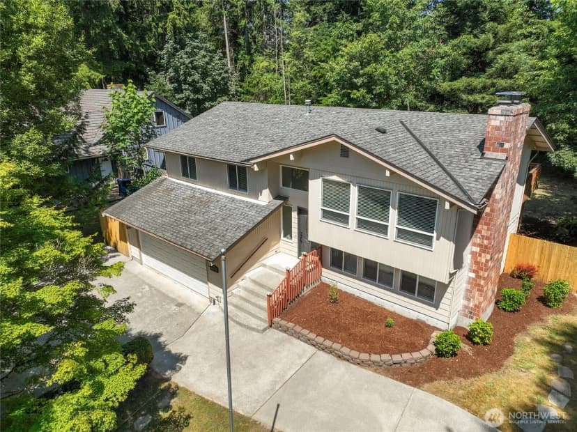 Property photo for 4017 107th Place Ne, Marysville photo 2