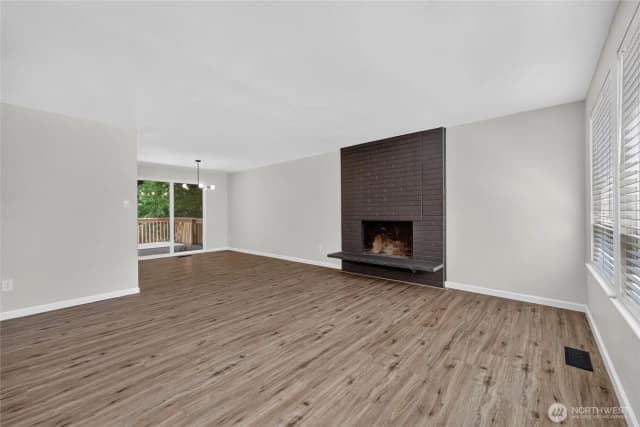 Property photo for 4017 107th Place Ne, Marysville photo 5