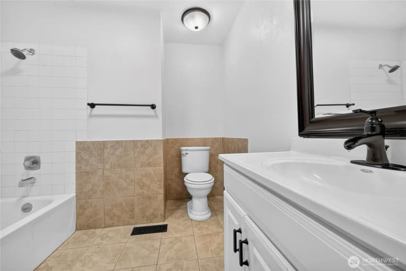 Property photo for 4017 107th Place Ne, Marysville photo 16