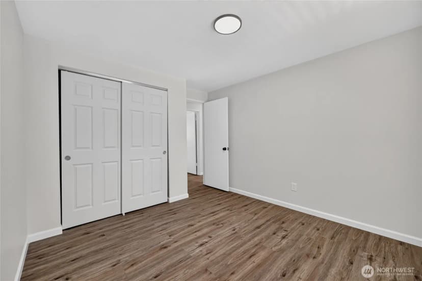 Property photo for 4017 107th Place Ne, Marysville photo 15