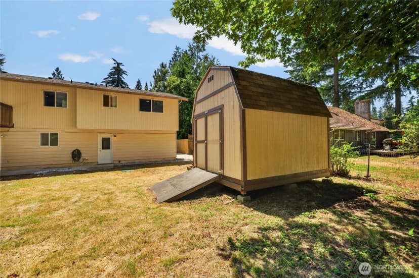 Property photo for 4017 107th Place Ne, Marysville photo 29