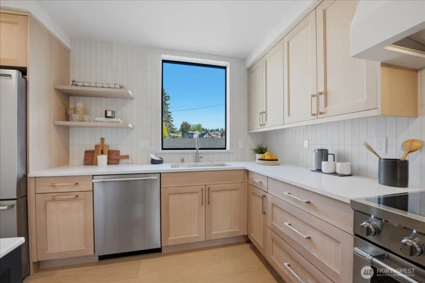 Property photo for 308 Daley Street #308, Edmonds photo 13