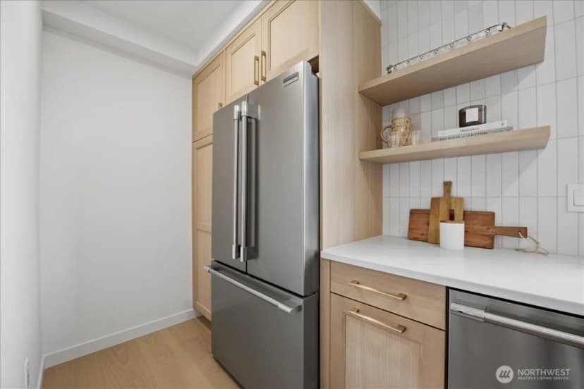 Property photo for 308 Daley Street #308, Edmonds photo 10
