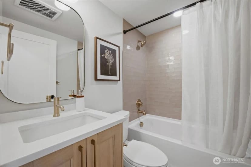 Property photo for 308 Daley Street #308, Edmonds photo 9